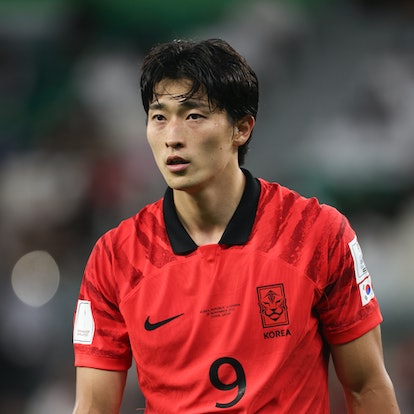 Cho Gue-sung in red football uniform